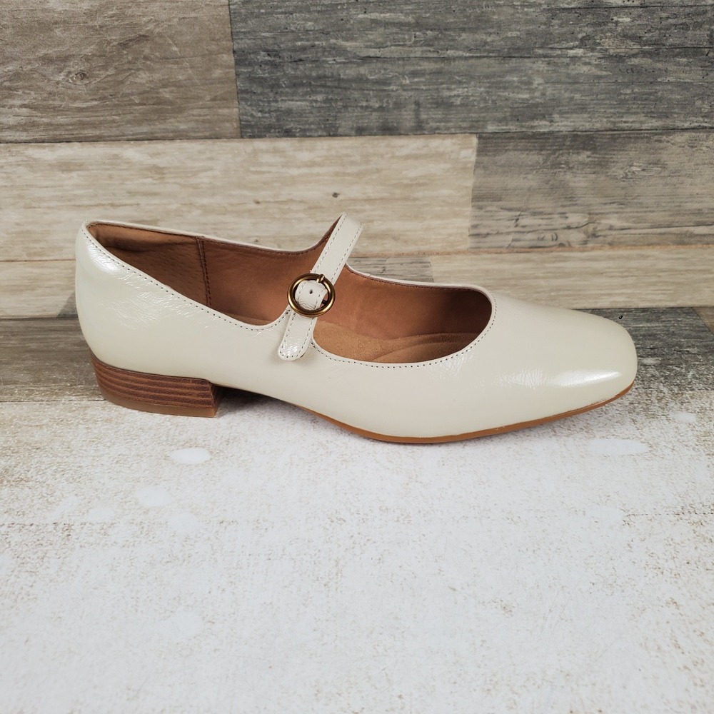 Sofft Elsey Womens Mary Jane Flat Shoe Sz 9 M Tapioca Gray Leather Buckled Strap